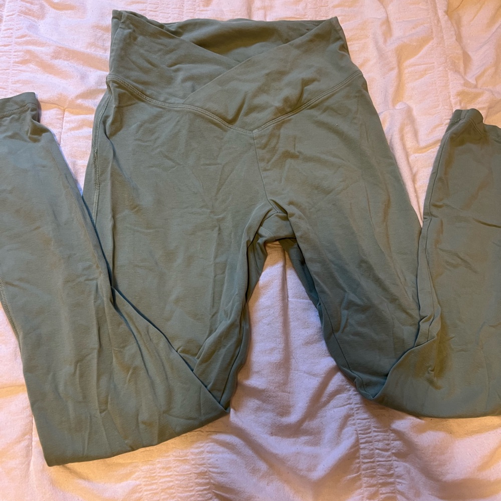 Victoria's Secret PINK Sage Green Crossover Leggings